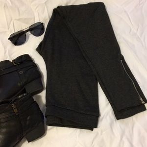 Forever 21 zipper leggings